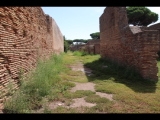 02646 ostia - regio v - insula vi - via del mitreo dei serpenti - bli ri sueden.jpg